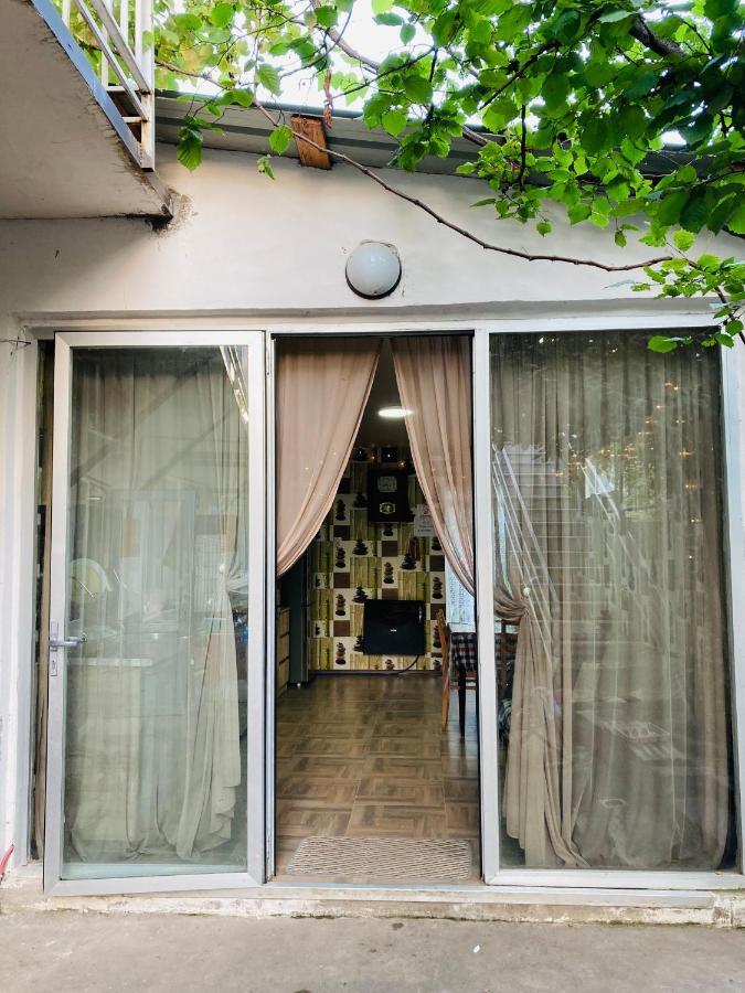 Guest House Barbi Batumi Exterior photo