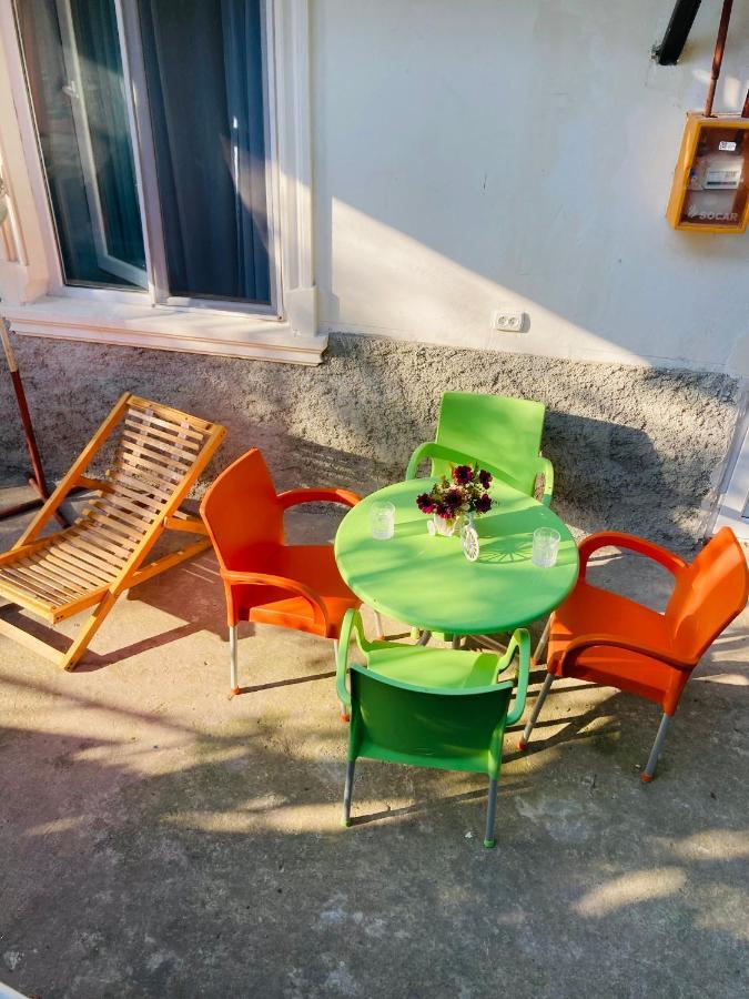 Guest House Barbi Batumi Exterior photo