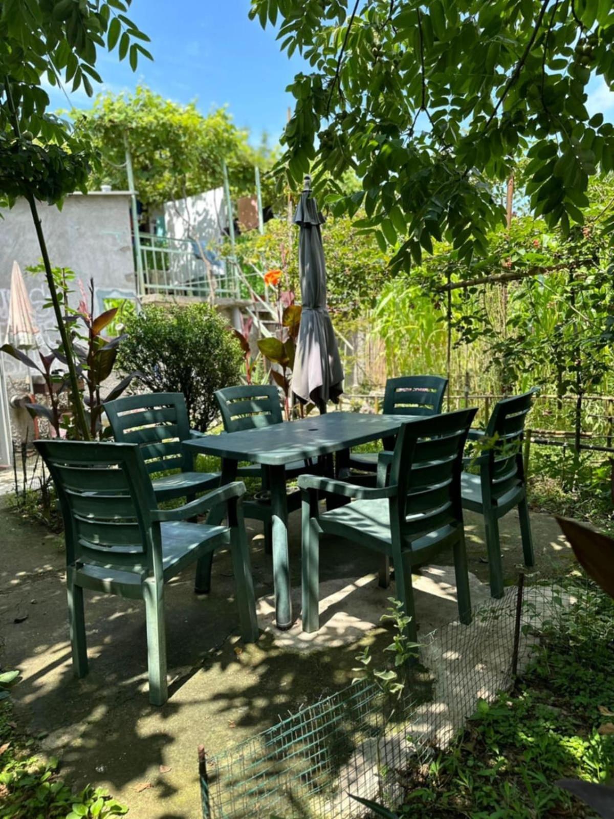 Guest House Barbi Batumi Exterior photo