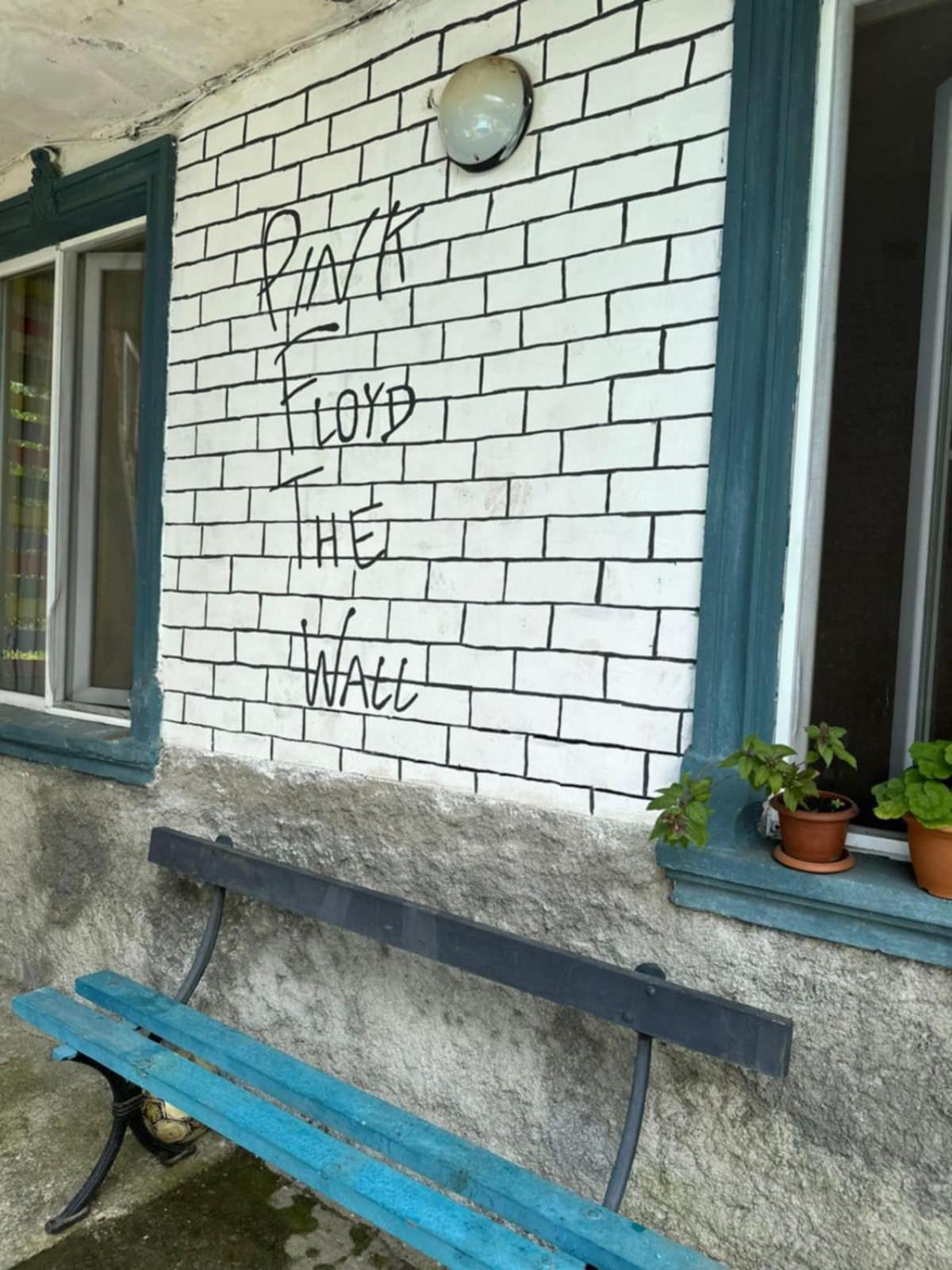 Guest House Barbi Batumi Exterior photo