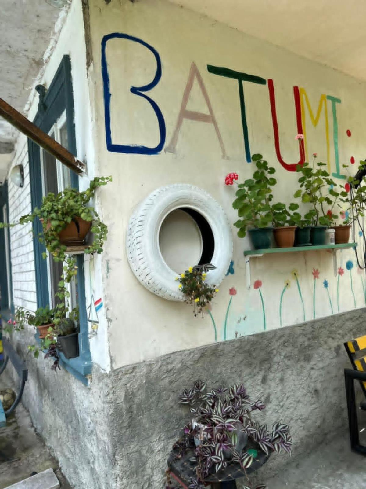 Guest House Barbi Batumi Exterior photo